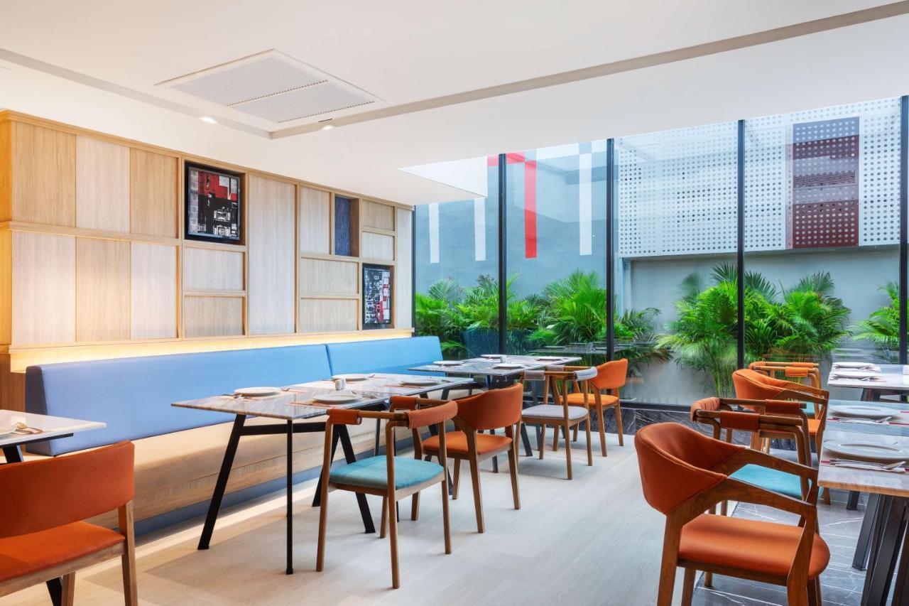 Best Western Click Sathorn 11 Bangkok Luaran gambar