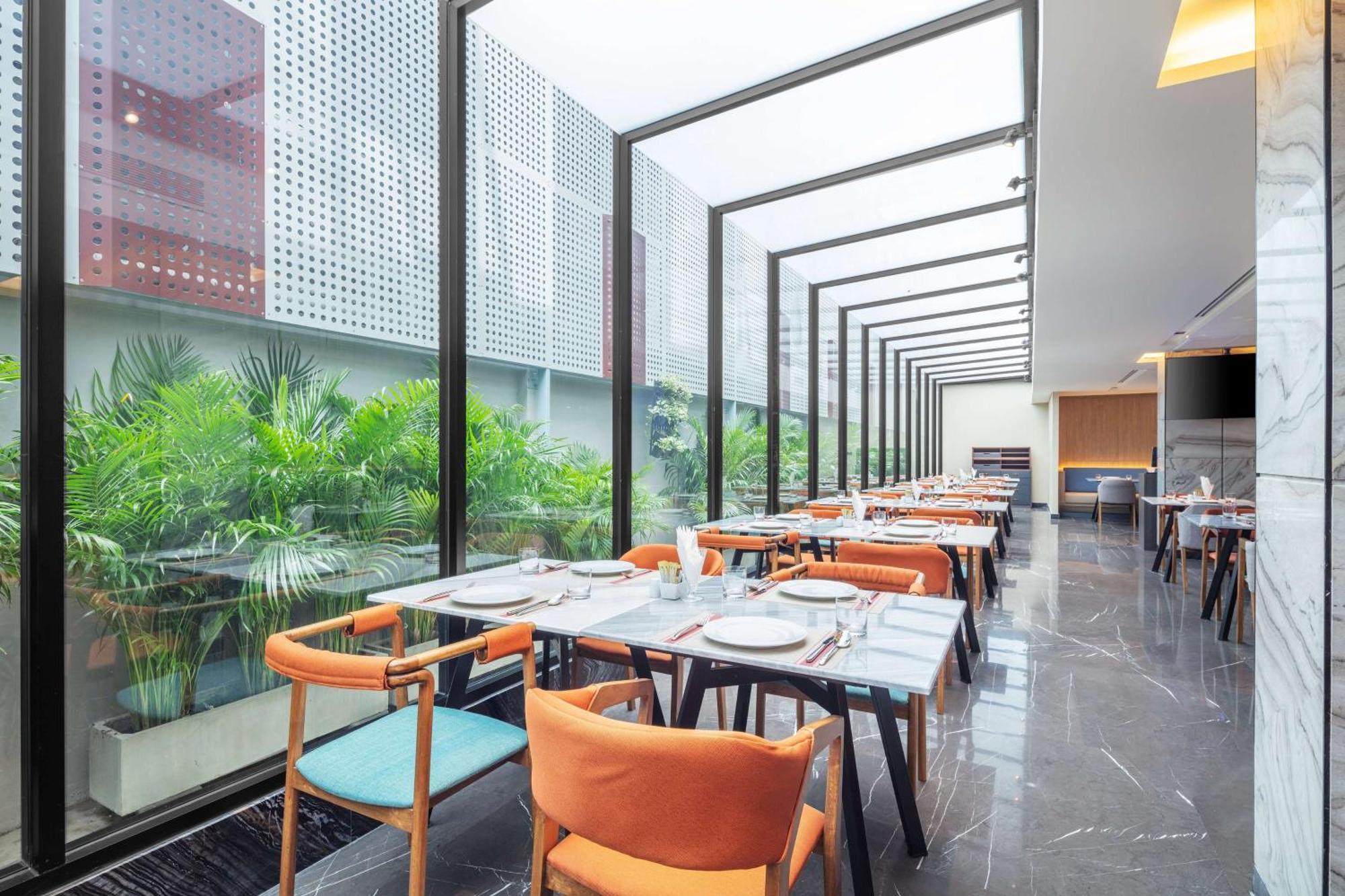 Best Western Click Sathorn 11 Bangkok Luaran gambar